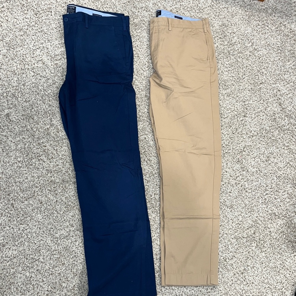 JCrew 2 Men's summer wright chino pants - size 38x32 good used condition